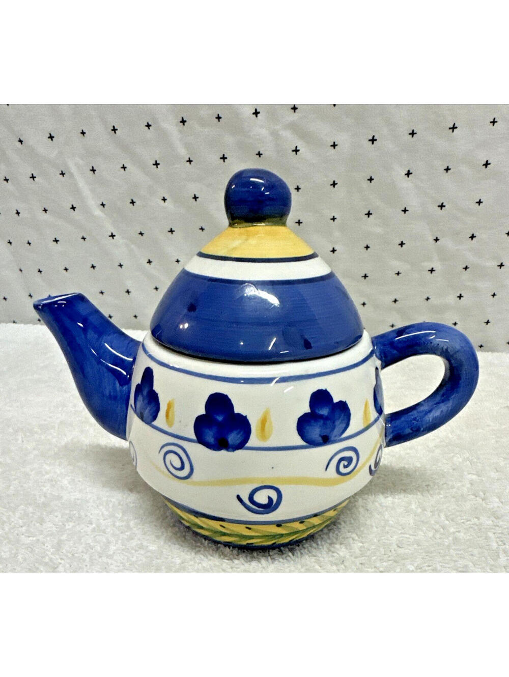 Blue and yellow teapot Vintage Ceramic Ganz Bella Casa